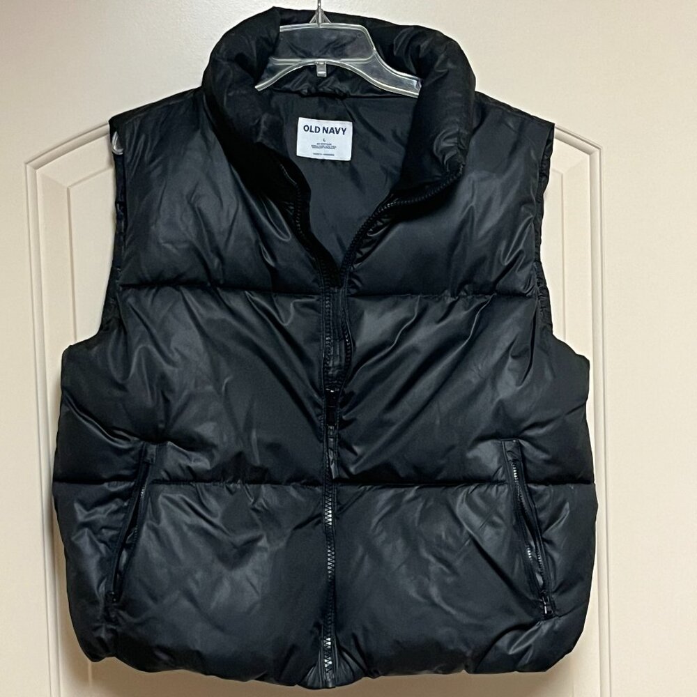 Old Navy Black Puffy Vest Size L